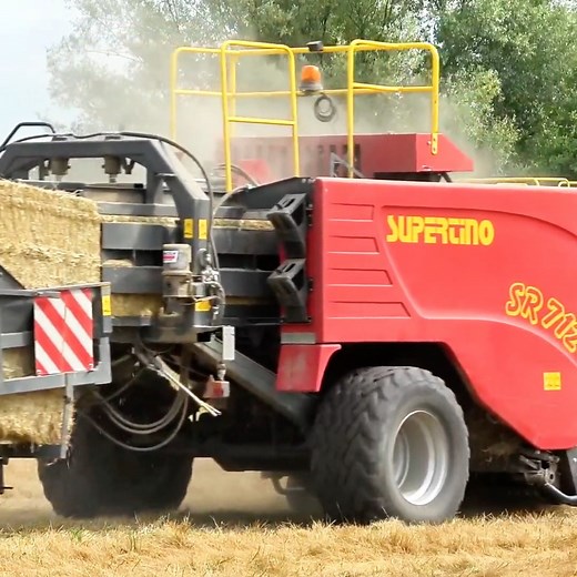 41K views · 551 reactions | Two machines are working together for hay making❤️ #reels #bigmachines #farming #harvester | Big Machines | Facebook