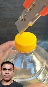 1.2M views · 10K reactions | Tips simpel dari botol plastik #tips #kreatif #tutorial #diy #trendingreels #reelsfacebook #reels #fyp #vidioviral #reelsfyp #reelsviral #diytools #tools #trick #shorts #homemade | Ferdybanne | Facebook
