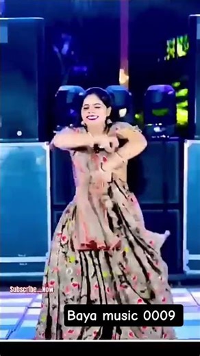 लाल सूट में लगे पटाखा साड़ी में छोरीtrendingdjsong #bhojpuri #song #love #sorts #dance#marwadisong