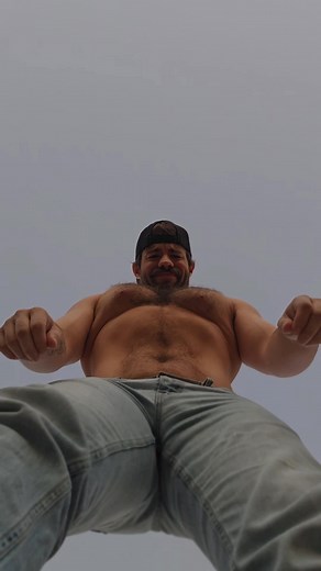 41K views · 1.8K reactions | Can you pec bounce? 﫣 | Robert Cody Sipe | Facebook