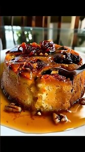 The Ultimate Pecan Cranberry Upside-Down Cake for Cozy Fall Days 🍁🍰 #hocuspocuscake #cake