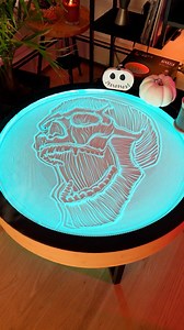 🎃✨ Elevate your Halloween décor with the Oasis Coffee Table! Beneath the glass, a mesmerizing skull design comes to life, blending spooky vibes with serene elegance. It’s the perfect balance of eerie and artistic, making your coffee table a hauntingly beautiful centerpiece for the season. Watch as the sand shifts and shapes—transforming your space into a spellbinding sanctuary. Now available on Kickstarter! 💀🖤#kineticart #kineticsand #drawing #aesthetic #relaxation #mesmerizing #art #hallowee