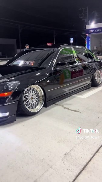 みんなはどの仕様が好み？ またいつか改造車やりたいな #セルシオ #セルシオ30後期 #過去車 #VSXV #フルアーム #冬と春のホテルキャンペーン