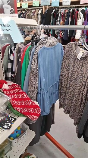 Nearly New Consignment on Reels