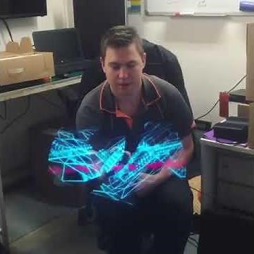 Impressive spinning LED "Hologram"