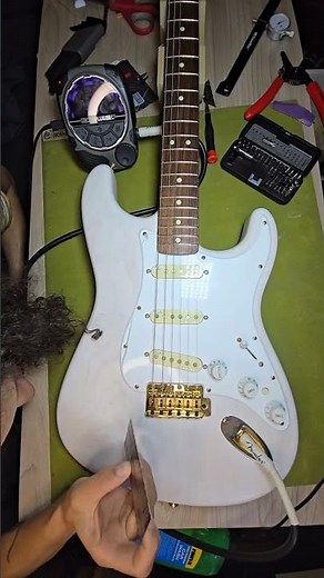 Setting Up A Fender Stratocaster #guitar #fender #stratocaster #setup