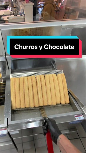 Churros y Chocolate in Elgin, Illinois #churros #churro #elgin #carlitos #sweets