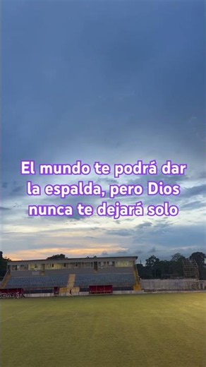 El mundo te podrá dar la espalda, pero Dios nunca te dejará solo