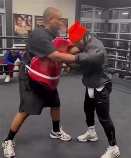 Tank Training With Kenny Ellis Ahead Of Mar 1 | Boxing News and Views