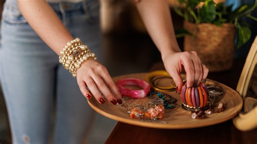 Say Goodbye To Jewelry Clutter With These 11 Adorable DIY Storage Boxes - House Digest
