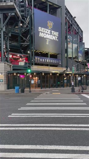 Mariners inch closer to World Series dreams