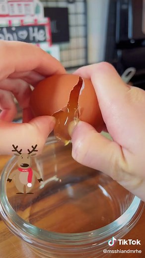 Delicious Hawaiian Roll Pudding Recipe | Easy Baking for Christmas