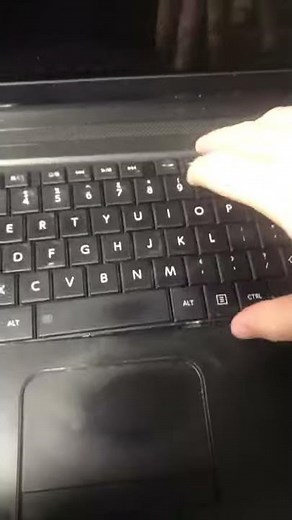 Toshiba satellite c55d keyboard removal