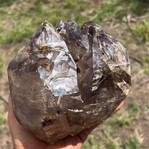 12K views · 505 reactions | Watch as I reach deep into a pocket for a PHENOMINAL Herkimer Diamond!!! Whaaat!!! #Herkimers #crystals ⛏ At Mohawk Valley Mineral Mining Inc | The Crystal Collector | Facebook