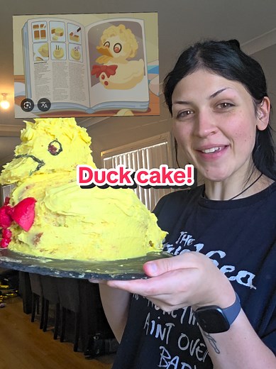 Transforming a Bluey Duck Cake Creation