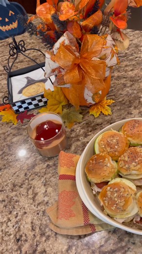 🧀🦃Turkey and Cheese Sliders🦃🧀 Type “RECIPE” and I’ll send you a direct link (check your inbox/message requests) https://www.dinnerin321.com/fall-turkey-sliders/ | Dinner in 321