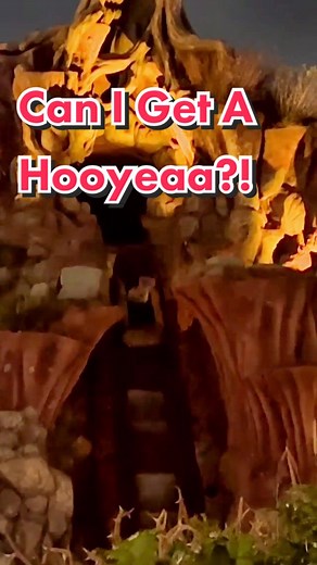 Can I get a hooyeaa?! #splashmountain #disneyland #disneyworld #GameTok #AFairShotWithBlock