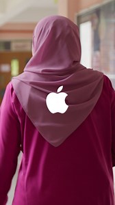 Discover how Apple Learning Coaches help create learning that sticks and skills that last in classrooms around the world. | Apple