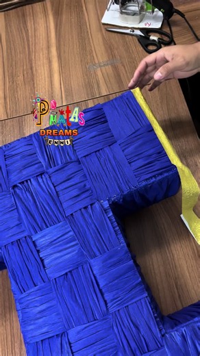 Con papel italiano. Todo es más bonito 😍#piñataspersonalizadas #piñatasdreamsenni