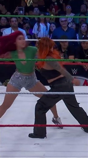 Bayley, La Catalina, and Lola Vice say: GOODBYE, TOXICS! 👋👋👋