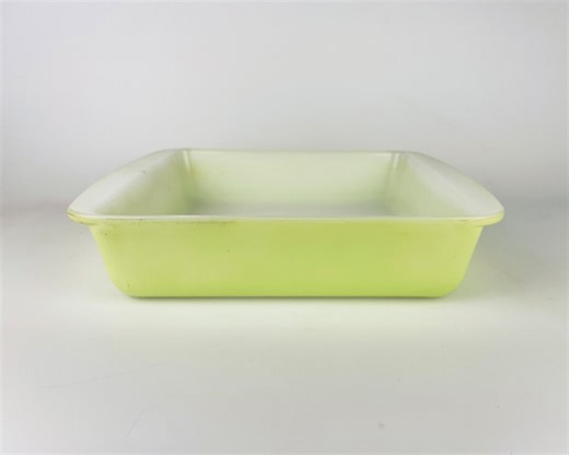 Vintage Lime Green Milk Glass PYREX Brownie Dessert Baking Dish Pan - #222 (reverse Print) - Made in Canada - Etsy UK