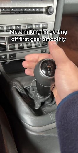 Smooth Manual Car Transition: Expert Techniques for Smooth Gear Changes