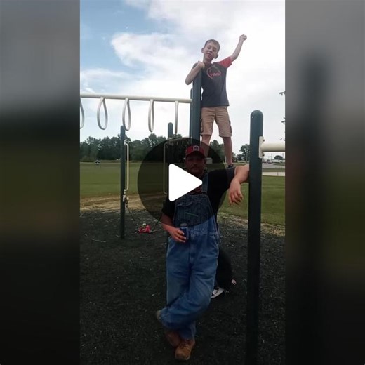 Uncle Bad Touch (@unclebadtouch81)’s videos with Mortal Kombat - SRSBZNZ