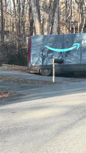 that's not normal #amazon #delivery #accident