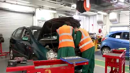 Gear yourself up for a career in the Motor Vehicle sector with Middlesbrough College! 🚘 Whether you want to drive straight into the industry or continue your studies at University, we have a range of courses for you to choose from. Find out more: http://ow.ly/brjO50OAX2T | Middlesbrough College