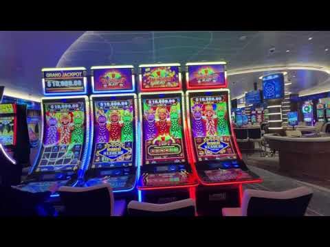 Star Princess Casino Reveal! Smoking & Non-Smoking Shown | Slots, Table Games & Drinks