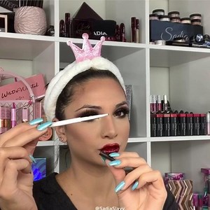 23M views · 26K reactions | Rate this 1-10 ________________ Products: •Lip Tint: www.jelliezbeauty.com/shop/ •EyeShadow: www.morphe.com 3503 (Use code SADIASLAY for $$ off) •Inner Corner Highlight: @ArtistCouture “Slaynali” •Brow Pencil: @ColourpopCosmetics Precision Brow Pencil “Black N’ Brown” •Lip Mask: @FarsaliCare Unicorn Antioxidant | SadiaSlayy | Facebook