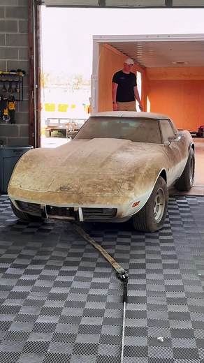 Ultimate Guide to Effective Car Cleaning Tips