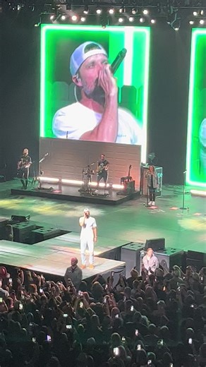 That one time I got to hear Walker Hayes seeing fancy like cause I do like myself some Applebees on a date night and maybe an Oreo shake #applebees #foryoupage #modacenter #fyp #tiktok