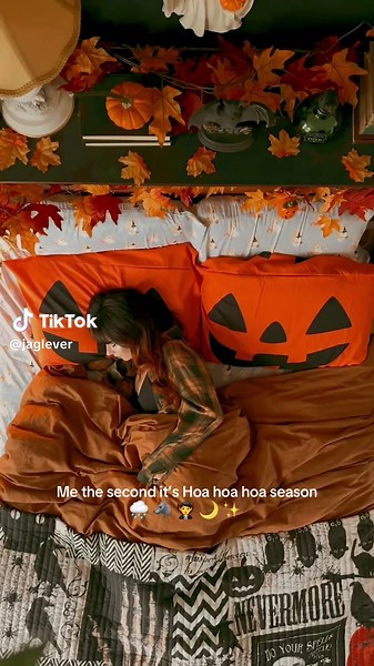 Experience Cozy Mornings with the Hatch Sleep Clock