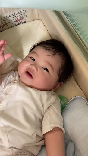 おはようございます😃#赤ちゃん #生後6ヶ月 #寝起き