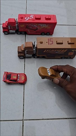 Disney Pixar Cars Truck Review, Lightning Mc Queen Car #toys #pixarcars #mcqueen #mcqueencars #truck