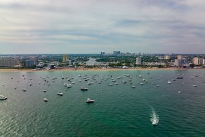 9 Top Concerts and Festivals by the Water for 2022 - Boatsetter