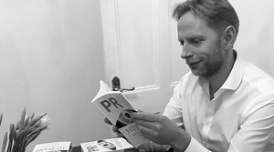 10 books every corporate communications professional should read | Strategic Communications & Public Relations Blog | The PR Insider