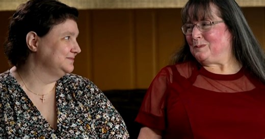 Stranger's kindness helps change, save lives