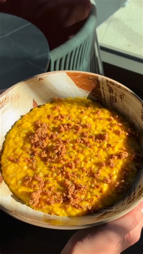 C’è un piatto che racconta l’autunno meglio di mille parole. Il nostro risotto alla zucca è tornato, cremoso e avvolgente come la stagione che amiamo di più. Ti aspettiamo da Casa Bi in Citylife per provarlo.🧡🍂 | Casa Bi