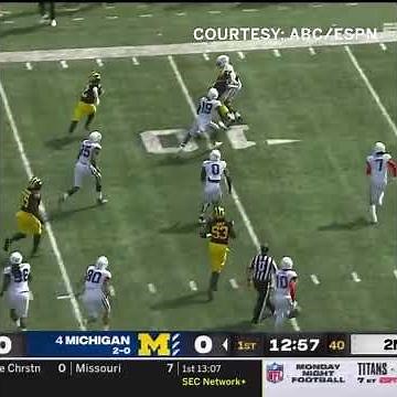 Michigan RB Blake Corum Touchdown vs. UConn | Big Ten Highlights