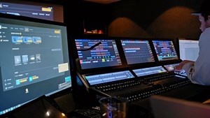 Nick Whitehouse on Instagram: "@brianvaughan setting up the showfile by building Layouts, Groups and Pallets. Get this part right and programing is so much easier!! . . . . .#creative #lightingdesign #lightingdesigner #producer #backstage #design #work #arts #designer #livemusic #lightingprogrammer #creativeproducer #behindthescenes #music #howto #concertlighting #concert #lighting #lightinginspiration #show #musicindustry #ma2 #malighting #carbonforunreal"