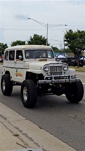 Willys Custom Classic Wagon Drive By Engine Sound Woodward Dream Cruise 2025