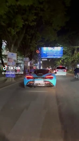 Tuning McLaren 720S di Racing Master