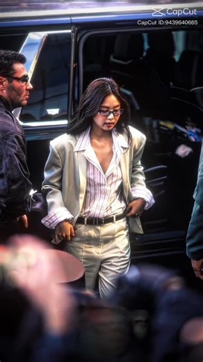 Template ka link description box mein hai #viral #edit #capcut #viralshorts #editing #viralmusic