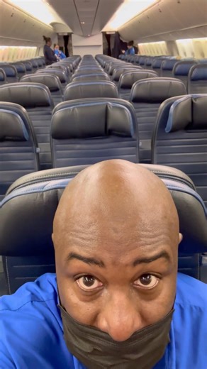 Flying In An Empty Boeing 767 Leaving Las Vegas #travelvlog #gregreese