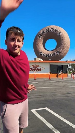 Turning Buildings Into Food!!