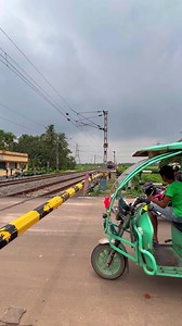 Level crossing Train #reelsvideo #reelsviral #reels #RailGate #train | Indian life lines