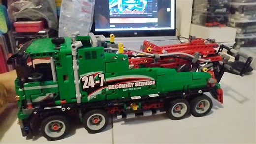 乐高42008拖车起重臂升降测试