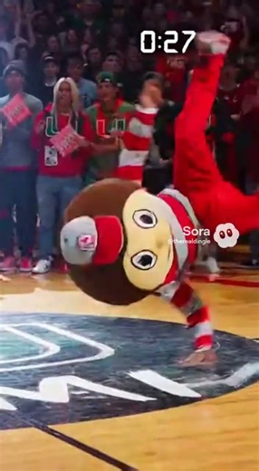 Miami Hurricanes and Ohio State mascots have a breakdancing contest